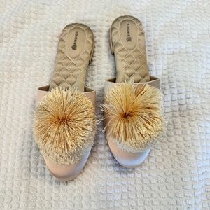 Birdies Songbird Cream Champagne Pom Pom Mules - Sz 9.5